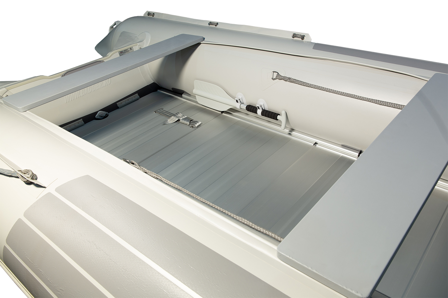 Лодка Badger Heavy Duty 470 AL